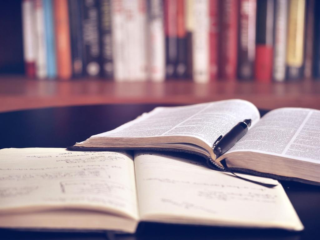 Profile photo of Jonas Becker, Head of Research